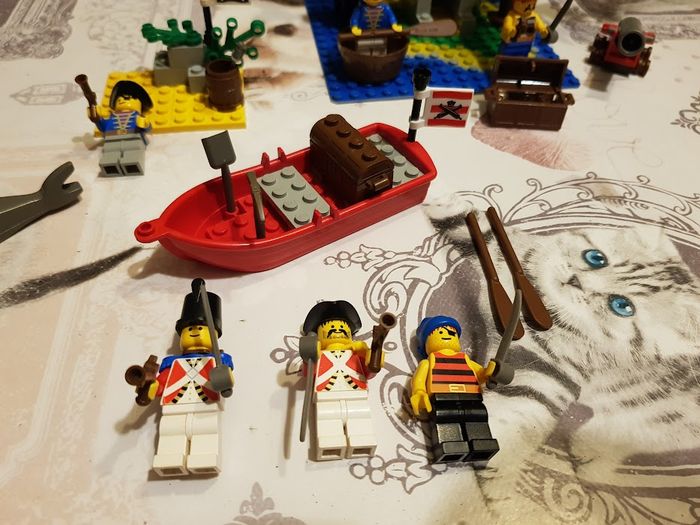 Lot x4 Lego pirate vintage 6260 Shipwreck island 6257 Radeau 6247 Bounty boat 1696 Lookout - photo numéro 3