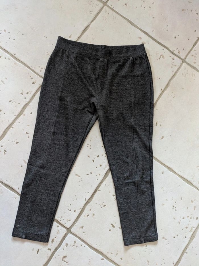 Joli legging gris Tissaia taille 42/44