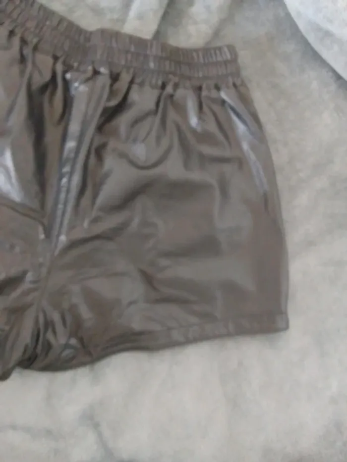 Donne short - photo numéro 7