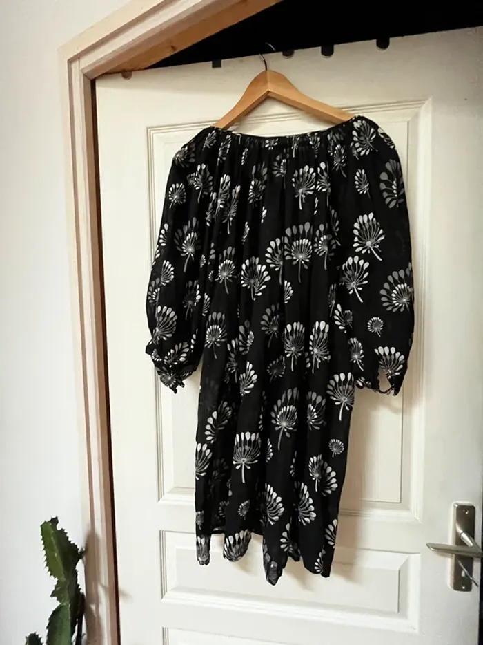 Blouse  longue bohème Europann en voile de coton, noire avec motif fleuri -taille 42 - photo numéro 4