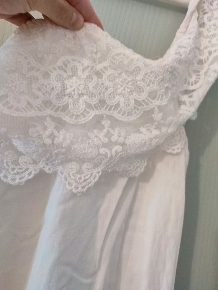 Robe courte Zara col bardot en dentelle - photo numéro 3