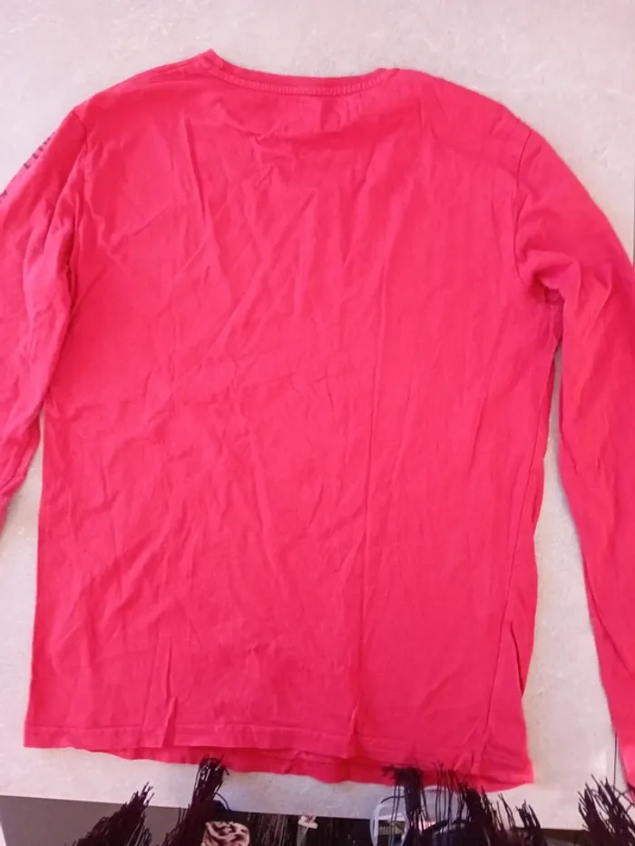 Maillot rouge longue manche imprimé taille 16 ans - photo numéro 4