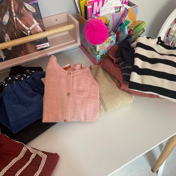 Lot vêtements 6 ans fille - photo numéro 2