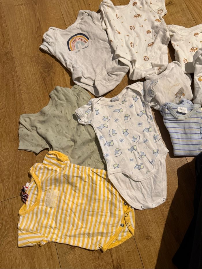 Lot de 10 bodies manches courtes bébé 3 mois - photo numéro 3