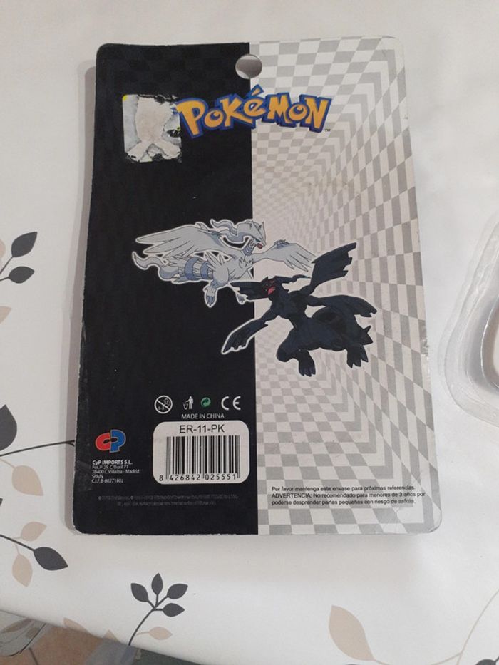 Grande gomme Pokémon neuves - photo numéro 5