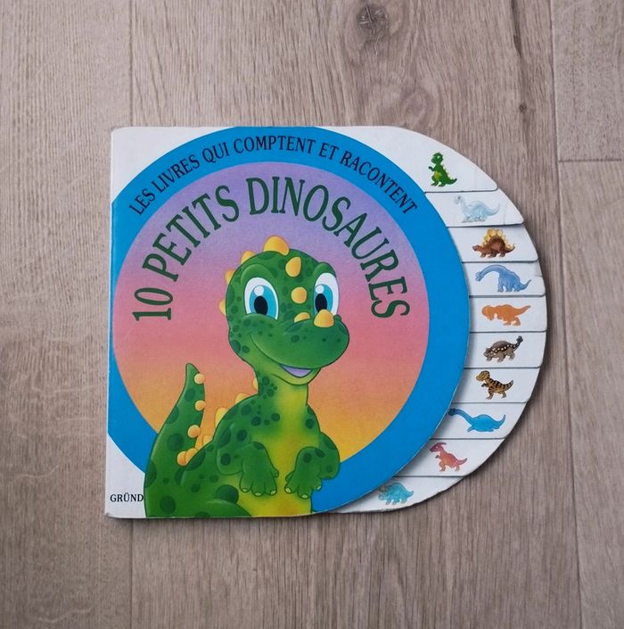 Livre enfant 10 petits dinosaures édition Gründ