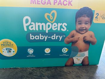 Couches Pampers