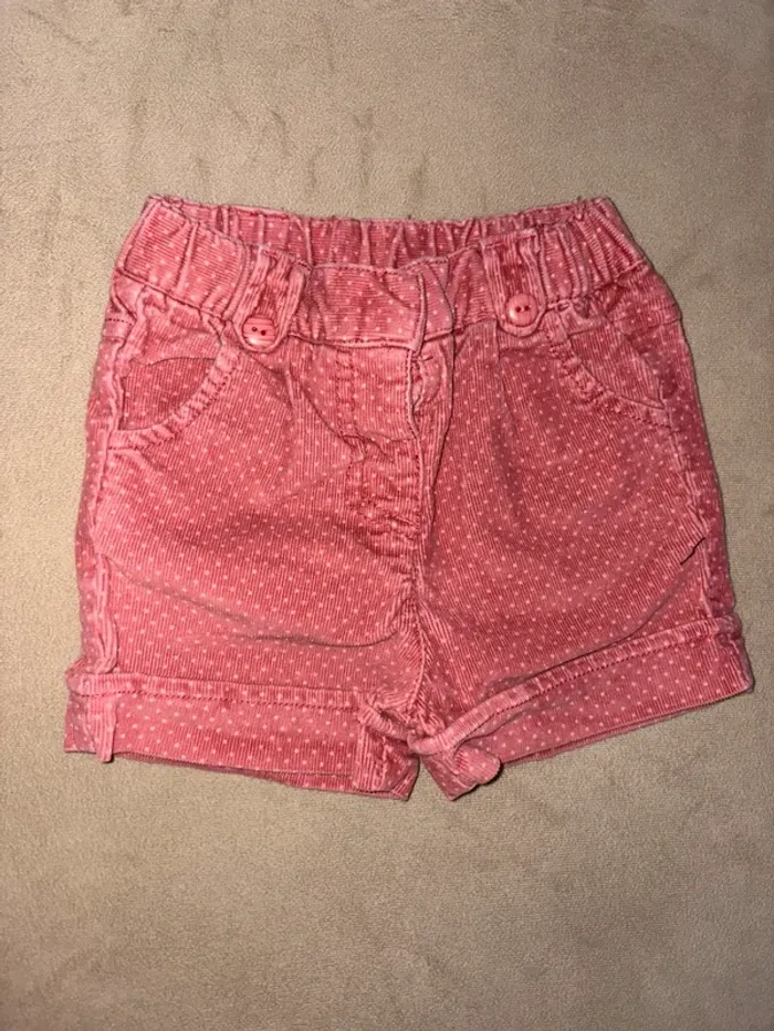 Short en velours côtelé