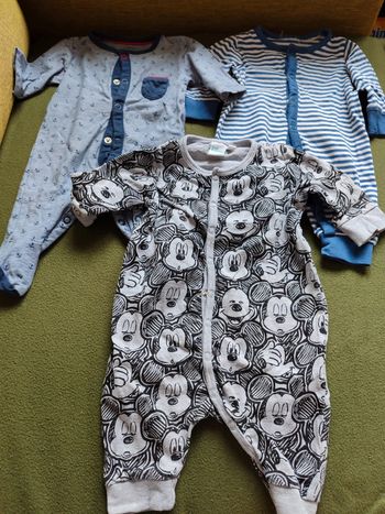 Lot combinaisons été 1 mois