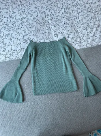 Petit pull col bateau
