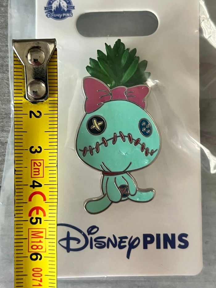 Pins Stitch doudou Scrump - photo numéro 2