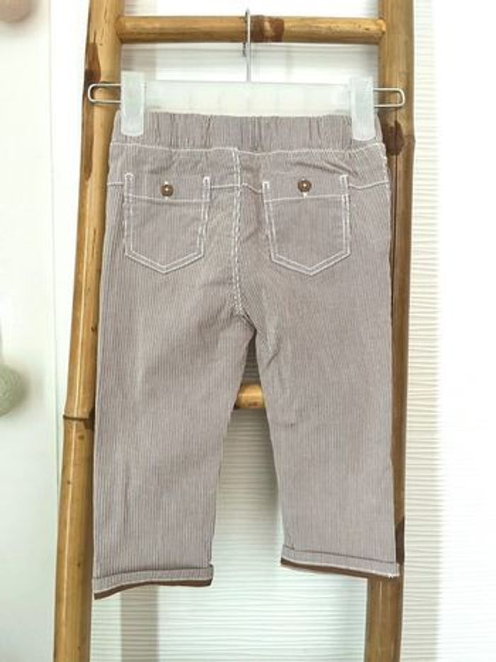 Lot de 2 pantalons en toile taille 18 mois - photo numéro 4