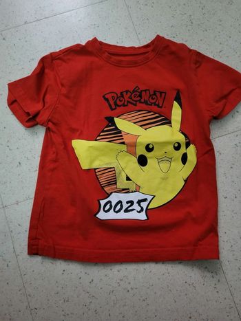 Tee shirt pokemon