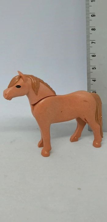 Poulain marron avec crinière marron playmobil