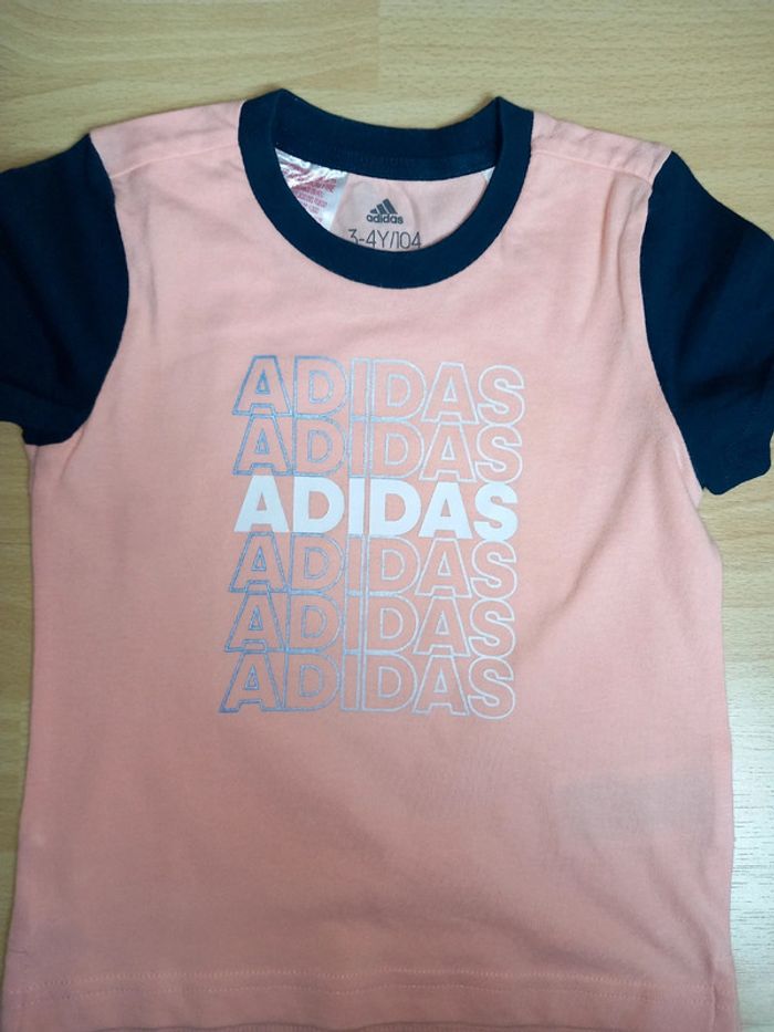 Tee-shirt Adidas état neuf 3/4 ans - photo numéro 2