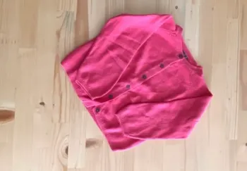 Gilet rose col rond