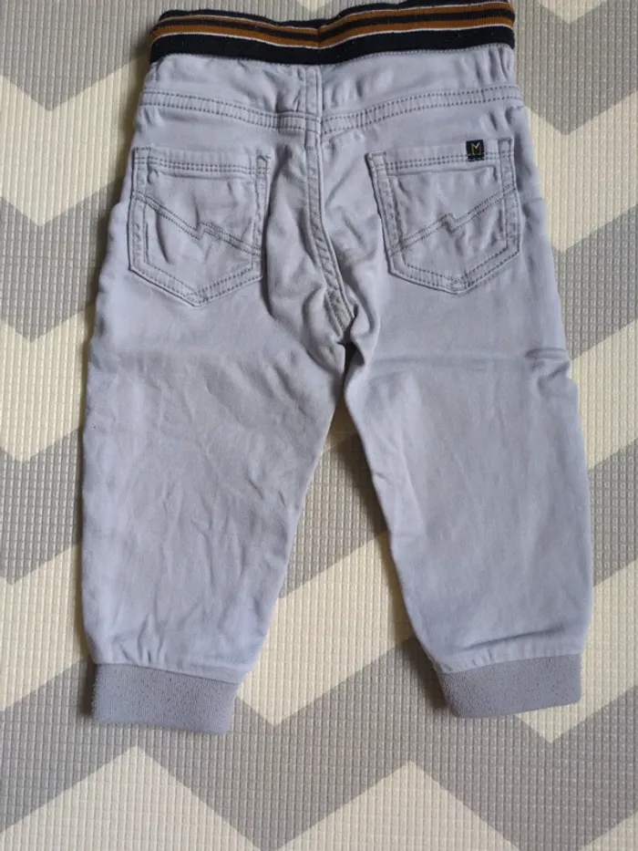 Lot 2 pantalons Mayoral 12 mois - photo numéro 3