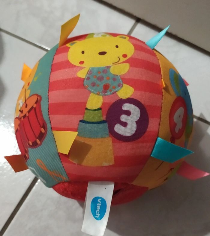 Magi balle d'éveil des p'tits copains - jouet d'éveil