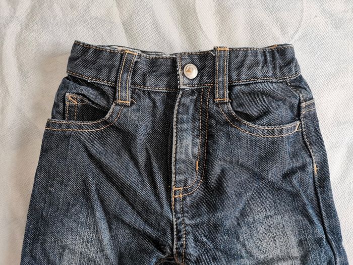Jean bleu brut petit bateau 6mois - photo numéro 2