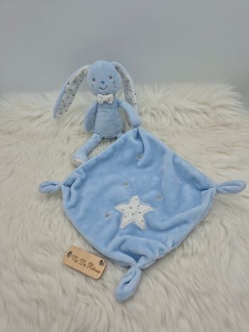 Doudou mouchoir lapin bleu étoiles argentées Tex Baby