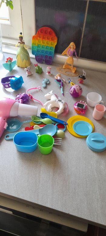 Lot jouets