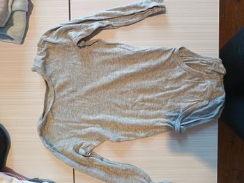 Lot de 2 Bodys Manches longues 18-24M