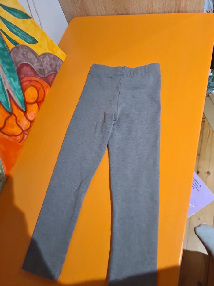 Tee-shirt et legging - photo numéro 4