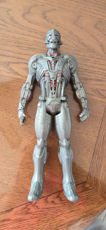 Figurine ultron