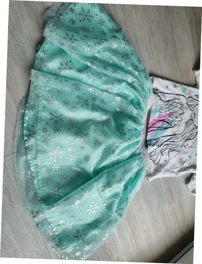 Ensemble reine des neiges 6/7ans - photo numéro 2