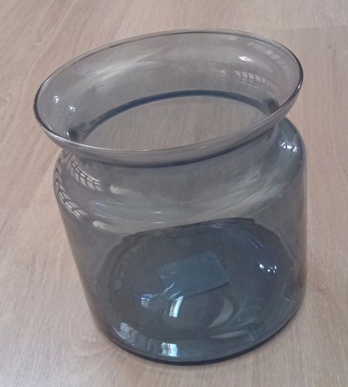Vase H.15 cm