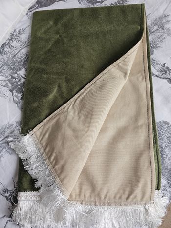 Tapis de prière en velours et franges
