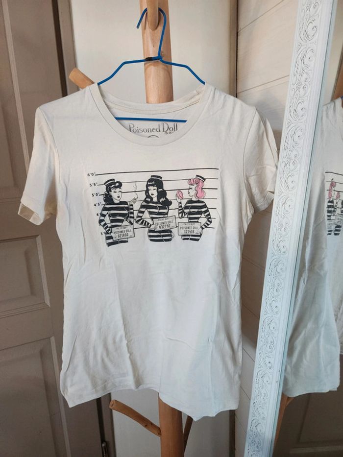 Tshirt poisoned doll