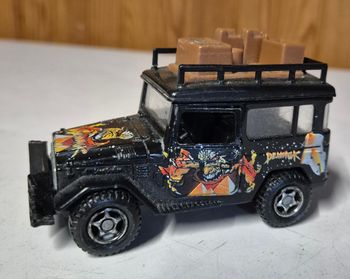 Majorette Toyota 1/36 – SUV custom Predator Daemonia miniature fantasy rock