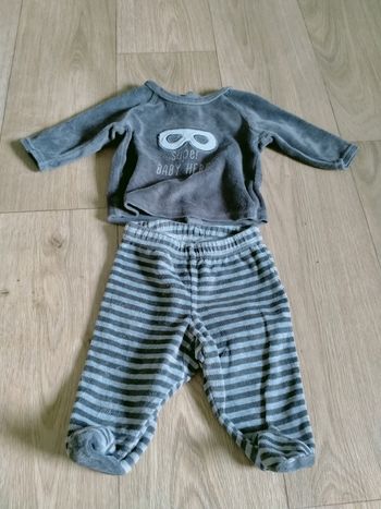Pyjamas 1 mois