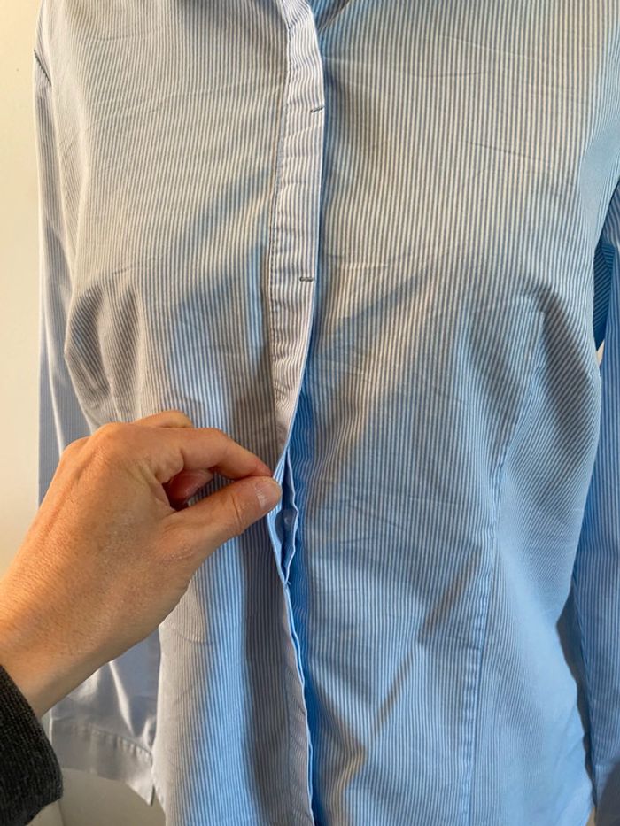 Chemise Kiabi blanche et bleue à rayures taille 40 - photo numéro 2