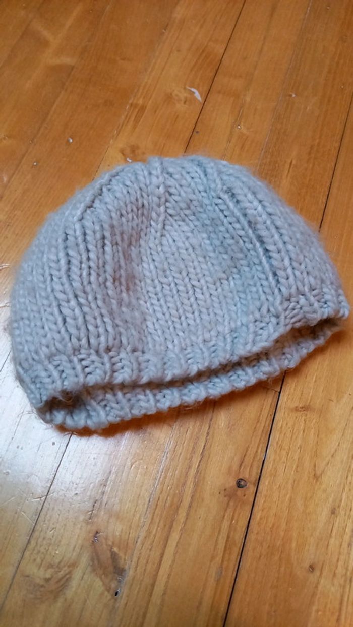 Bonnet gris femme 1€