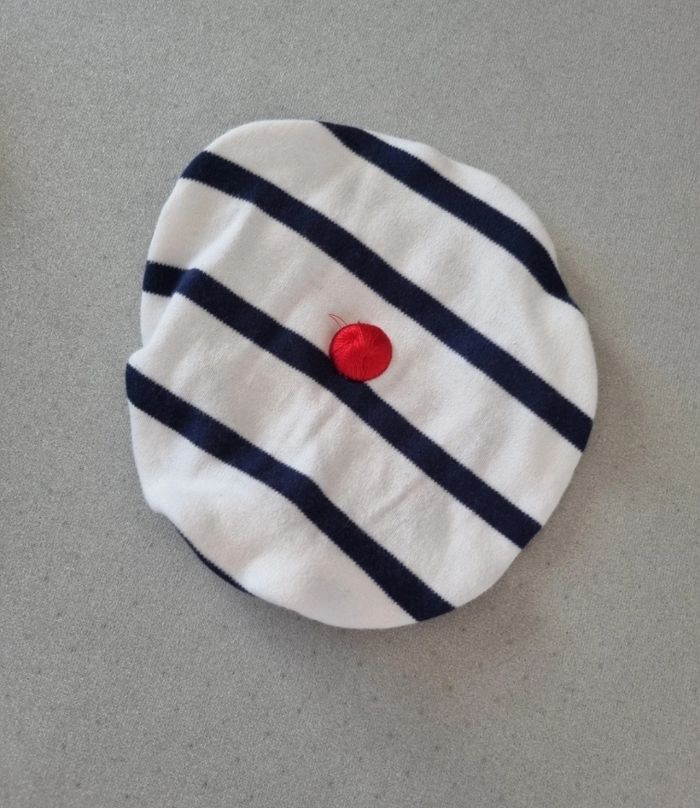 Béret bébé 44 cm - photo numéro 1