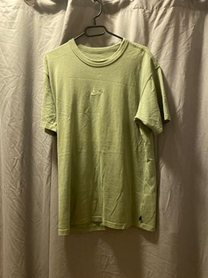 T-shirt nike