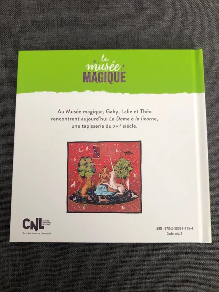Livre la dame à la licorne - photo numéro 2