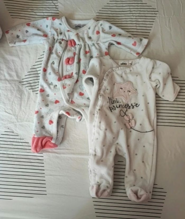 Pyjamas 1 mois