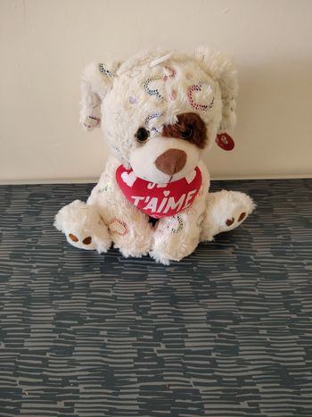Peluche chien