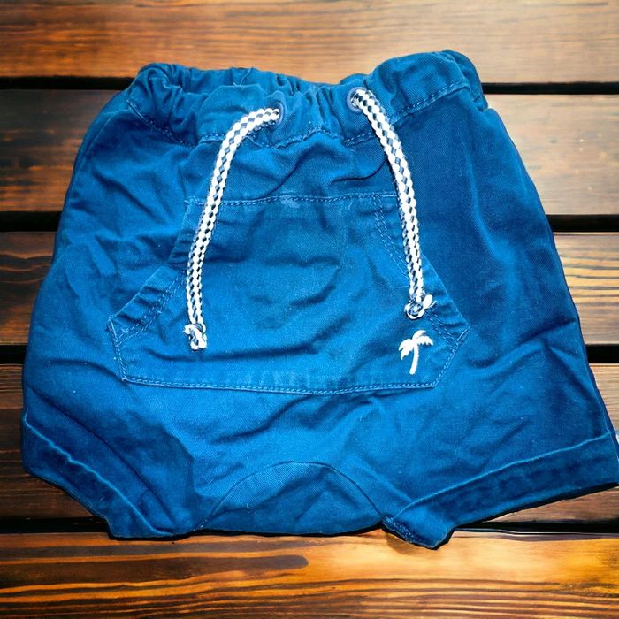 Lot 3 shorts TAO 6 mois TBE (13€) - photo numéro 4