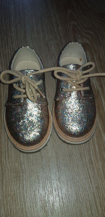 Chaussure à paillettes