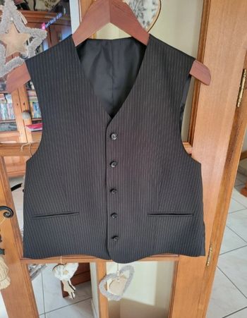 Veste de costume sans manches