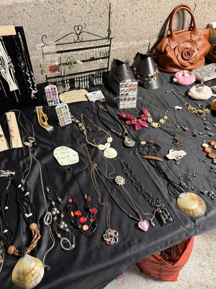 Lot diversifiés bijoux foulards - photo numéro 4