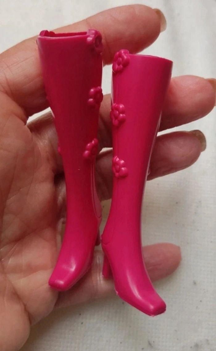 🌈Bottes Rose Barbie Mattel à clipper🌈 - photo numéro 3