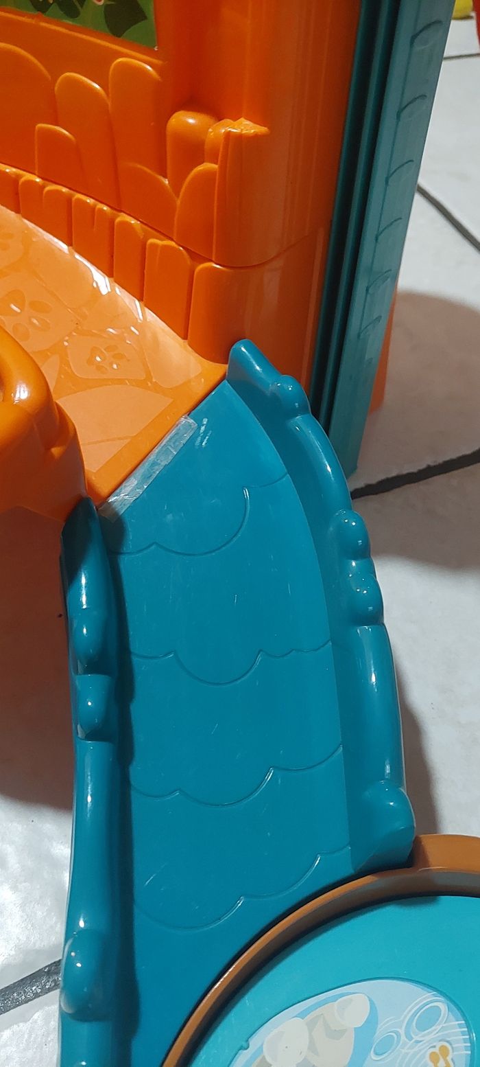 zoo interactif a vendre le lot tut tut animo V tech
un peu volumineux.
d'autres articles disponibles
ensemble assez satisfaisant malgres 
un petit defaut sur un plastique mais rien de genant(scotch) - photo numéro 4