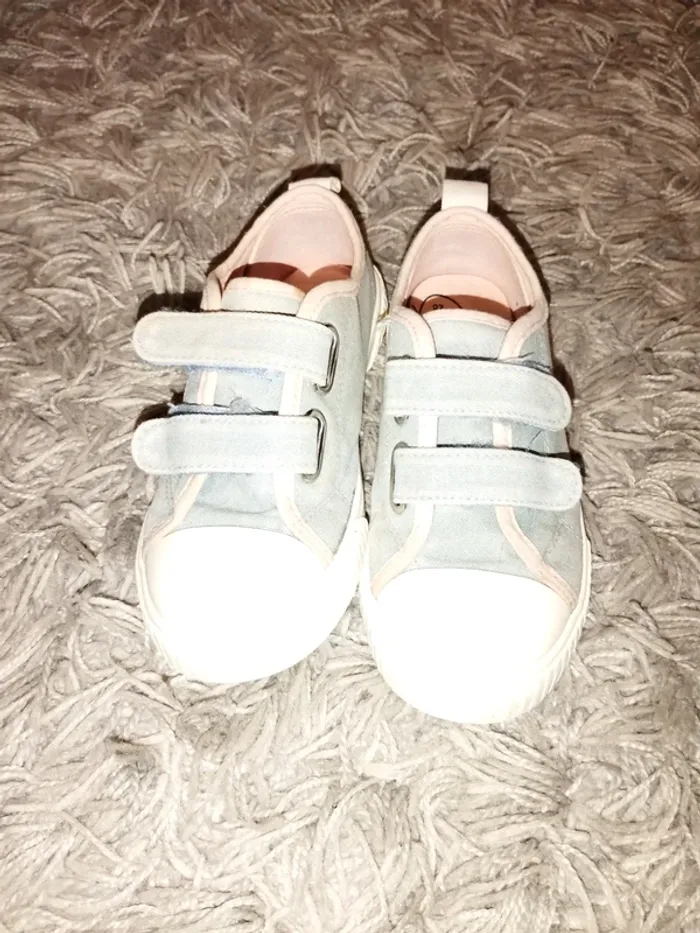 Chaussures pointure 28