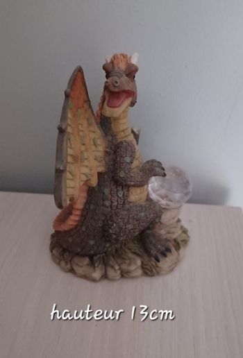 Figurine dragon
