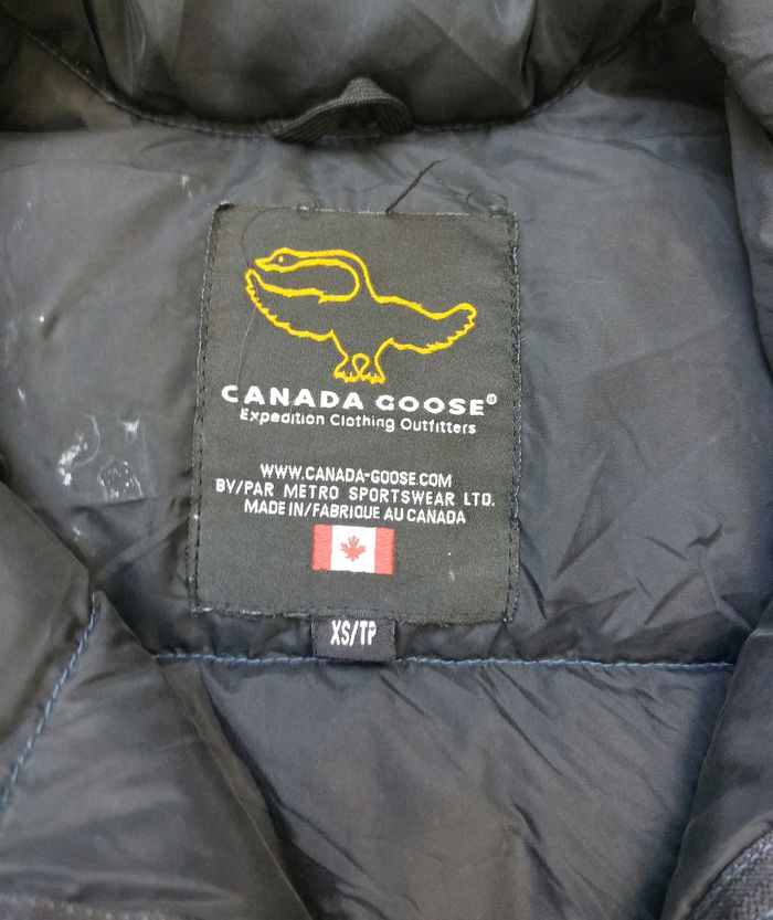 Canada Goose black puffer gilet - photo numéro 6